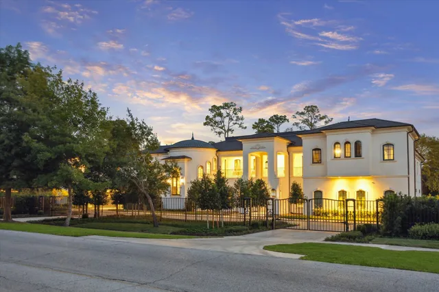 $8,800,000 | 11095 Memorial Drive, Houston, TX 77024