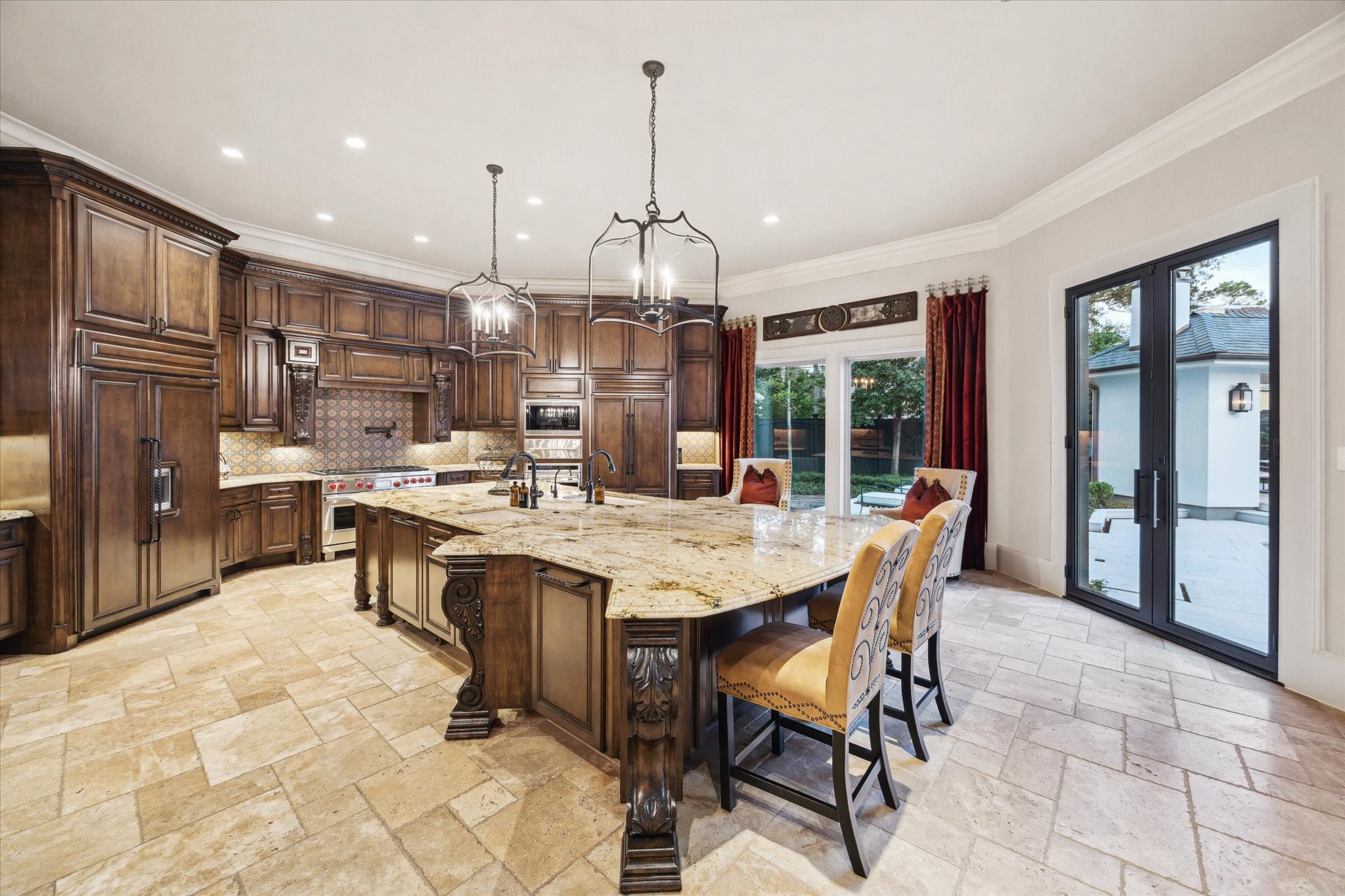 11095 Memorial Drive Houston, TX 77024 - Photo 10 of 48