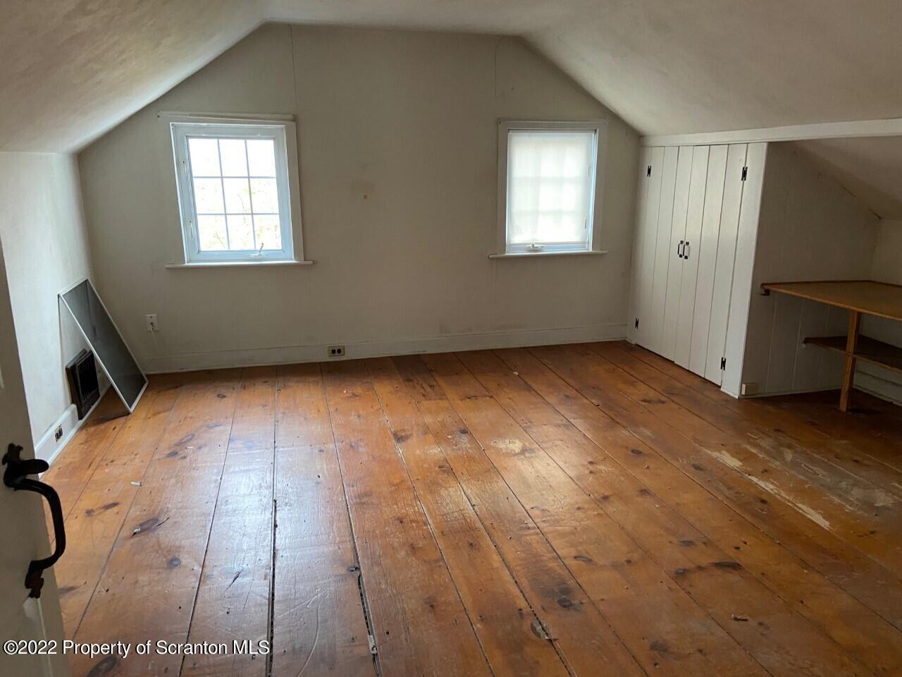 1966 Falls Road Dalton, PA 18414 - Photo 12 of 22 Gallery Image 12