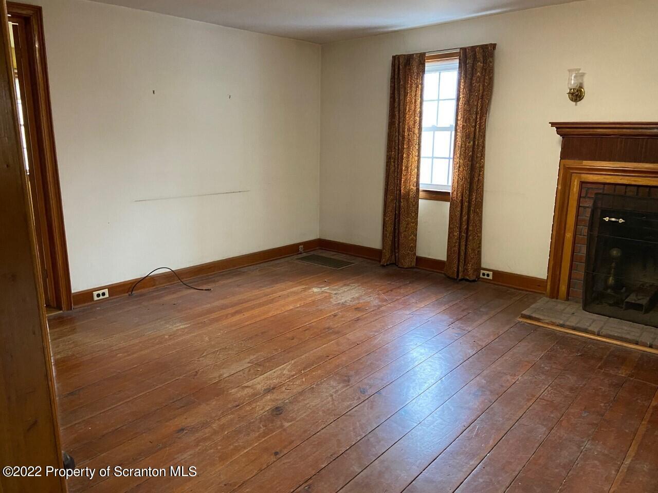 1966 Falls Road Dalton, PA 18414 - Photo 16 of 22 Gallery Image 16