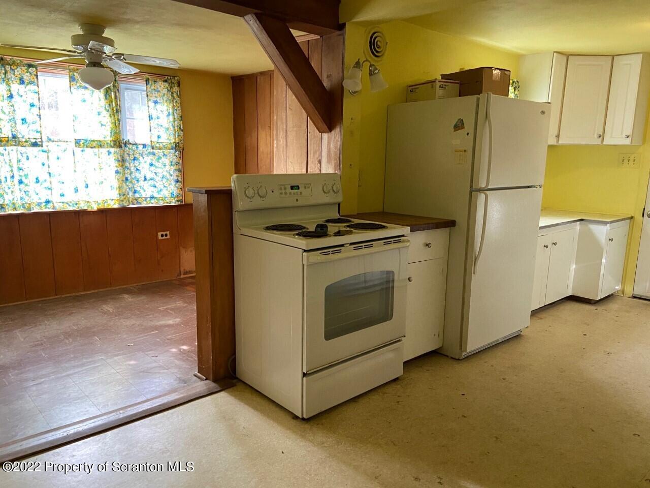 1966 Falls Road Dalton, PA 18414 - Photo 4 of 22 Gallery Image 4
