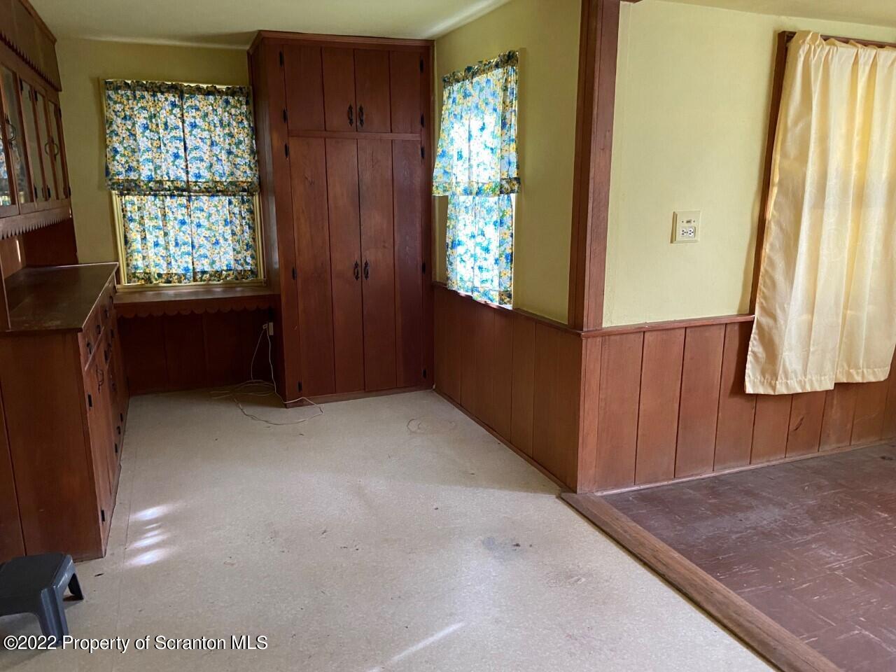 1966 Falls Road Dalton, PA 18414 - Photo 8 of 22 Gallery Image 8