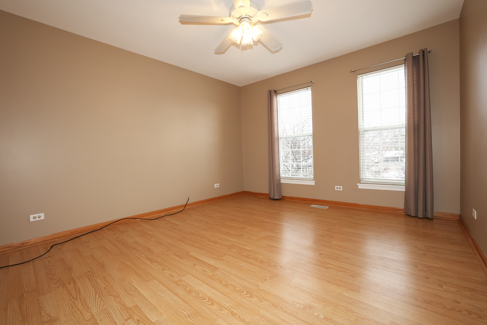 1675 Kautz Road Aurora, IL 60504 - Photo 20 of 57 a view of an empty room with a window