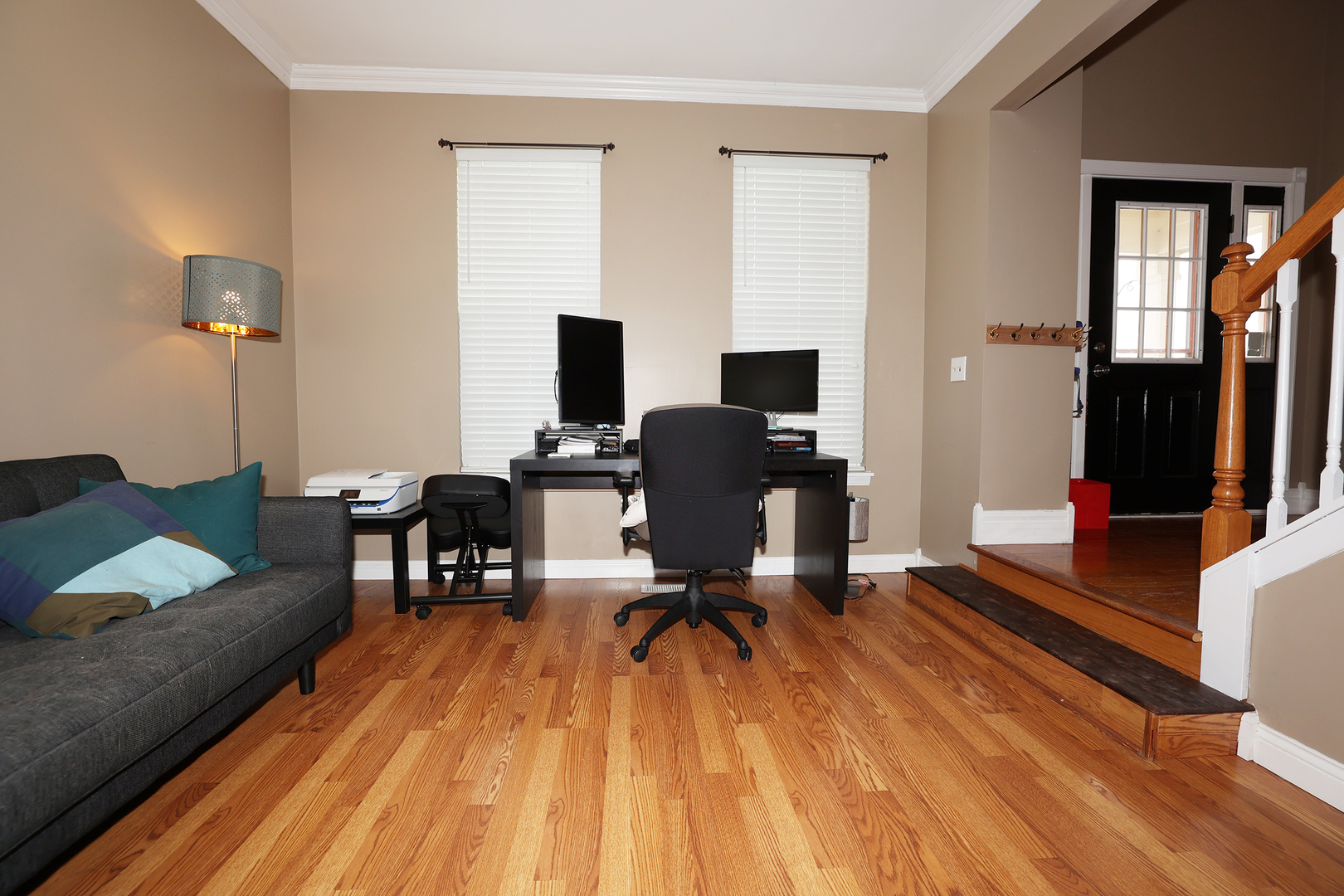 1675 Kautz Road Aurora, IL 60504 - Photo 49 of 57 a view of a livingroom with workspace and a couch