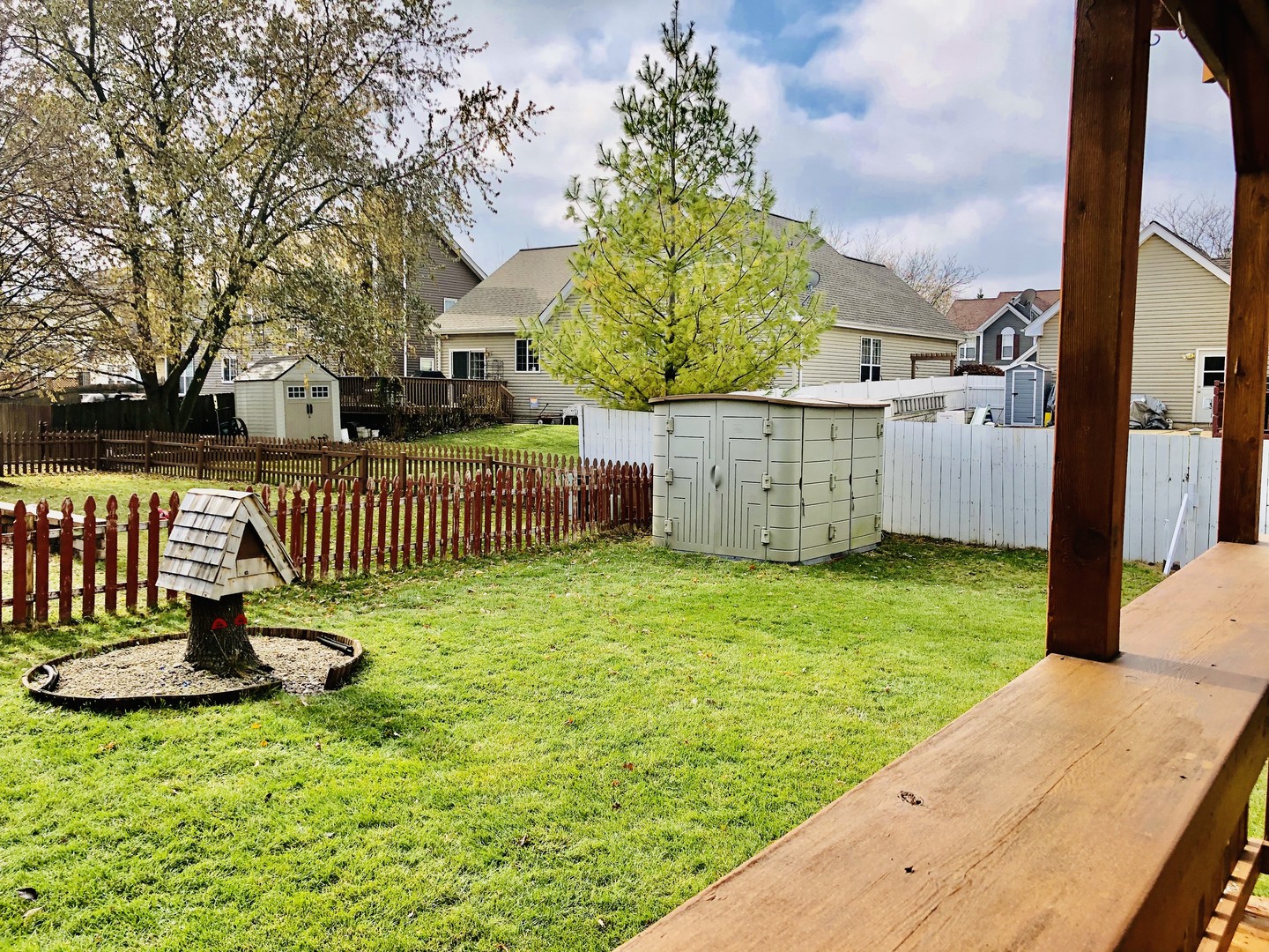 1675 Kautz Road Aurora, IL 60504 - Photo 55 of 57 a view of a garden with a house