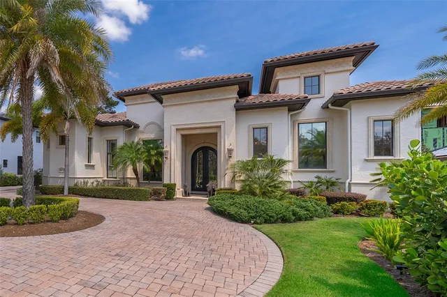 $2,525,000 | 16020 Pendio Drive, Montverde, FL 34756