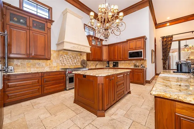 $2,525,000 | 16020 Pendio Drive, Montverde, FL 34756