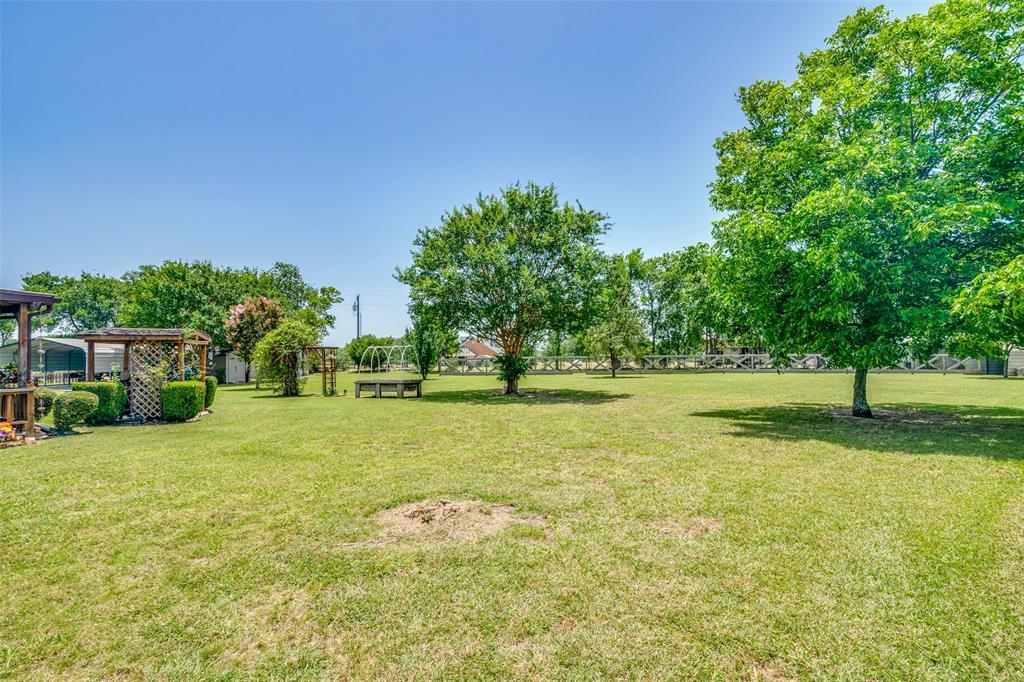 6626 Meadow Ridge Circle Nevada, TX 75173 - Photo 17 of 29