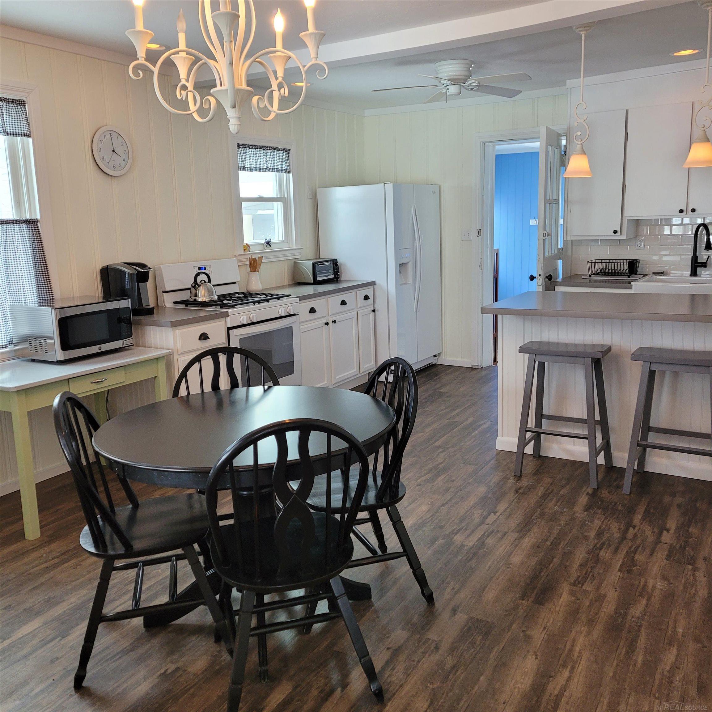 7526 Elmwood Road Lexington, MI 48450 - Photo 8 of 41