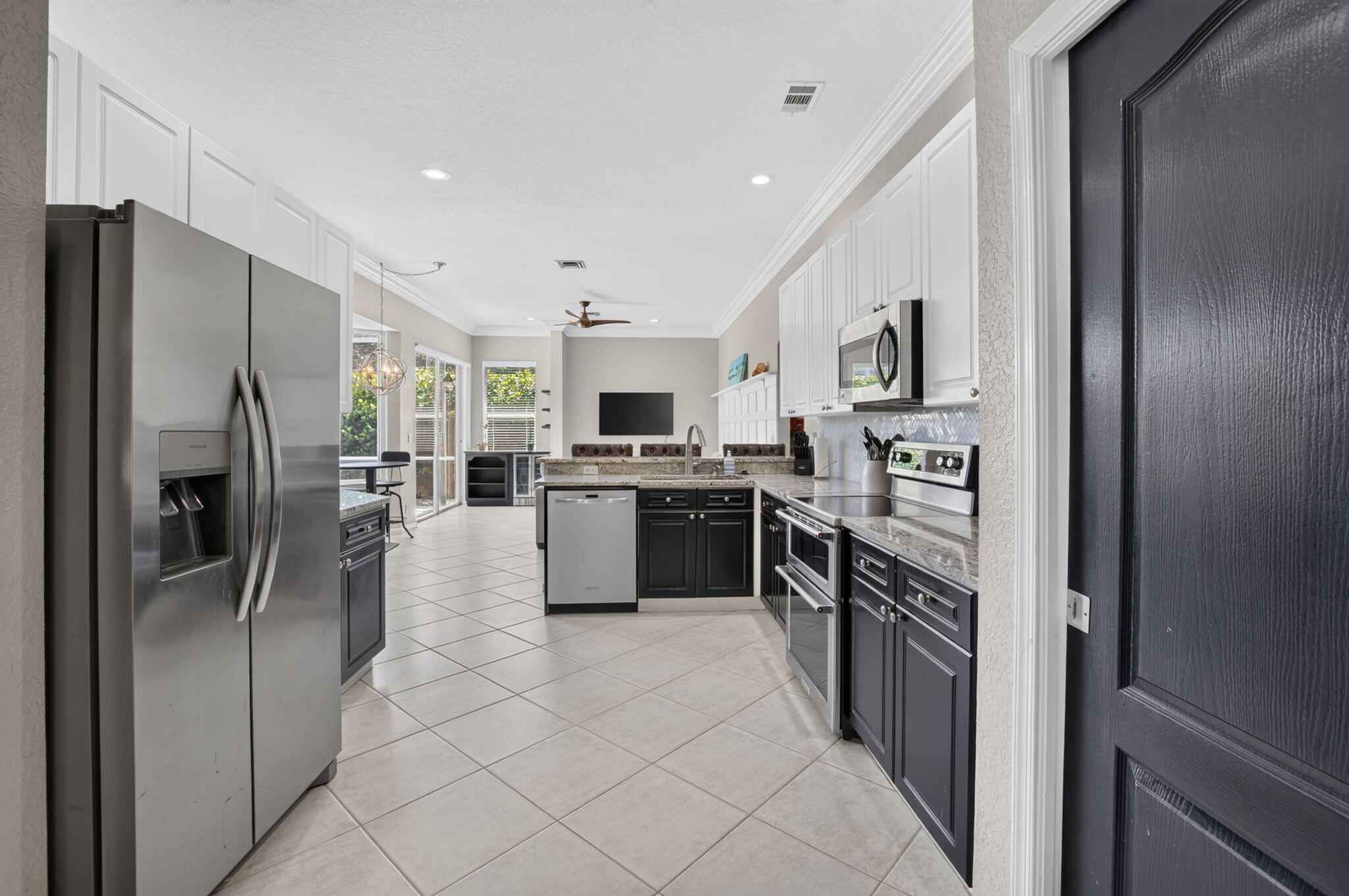 1365 East Barwick Ranch Circle Delray Beach, FL 33445 - Photo 35 of 77 27-web-or-mls-DSC_3835