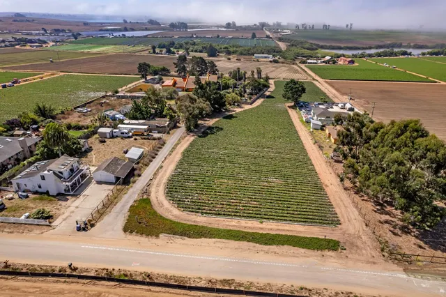 $2,899,000 | 125 Springfield Road, Moss Landing, CA 95039