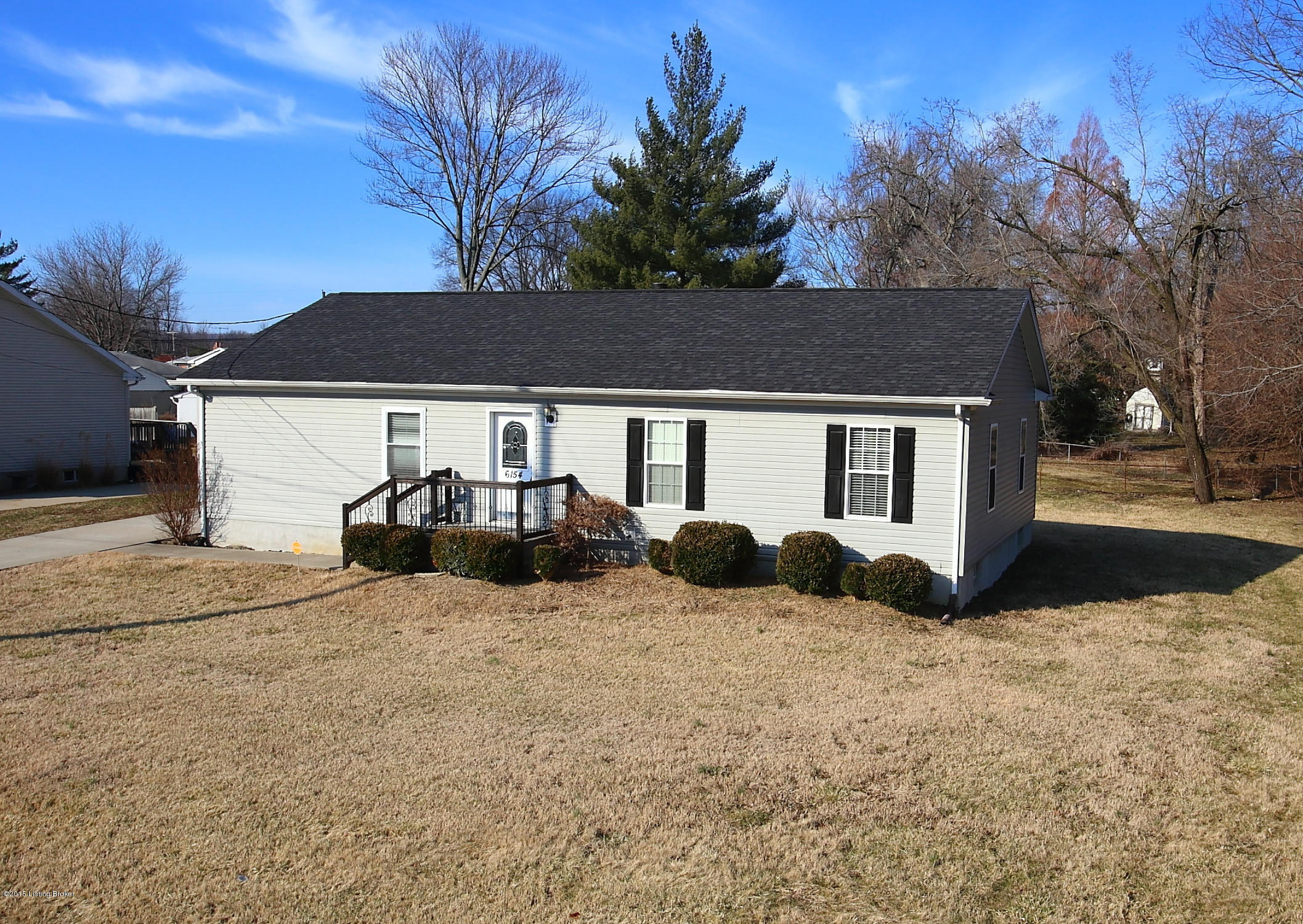 6154 Moorman Road Louisville, KY 40272 - Photo 2 of 32 Front