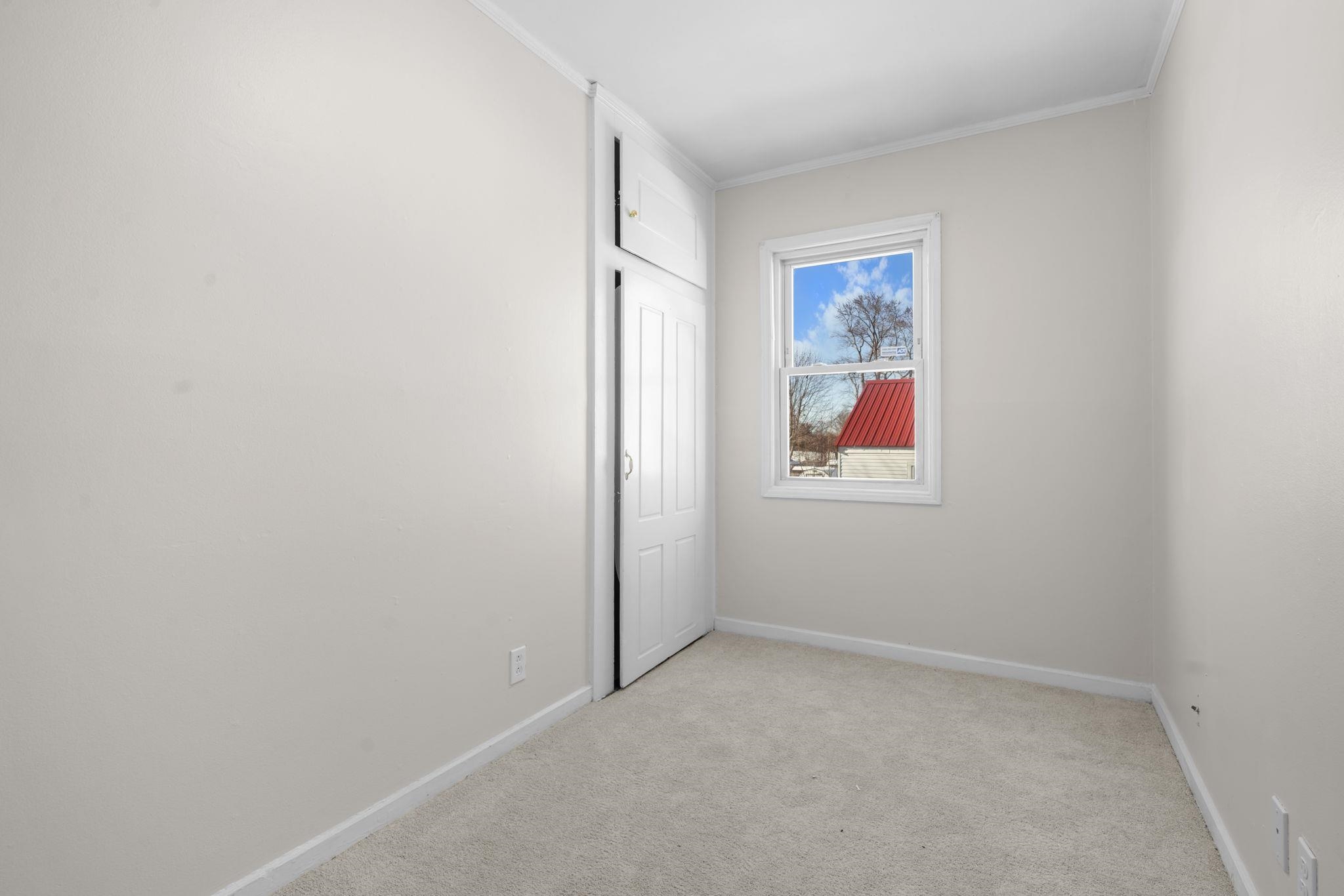 197 Melrose Street Manchester, NH 03109 - Photo 17 of 34