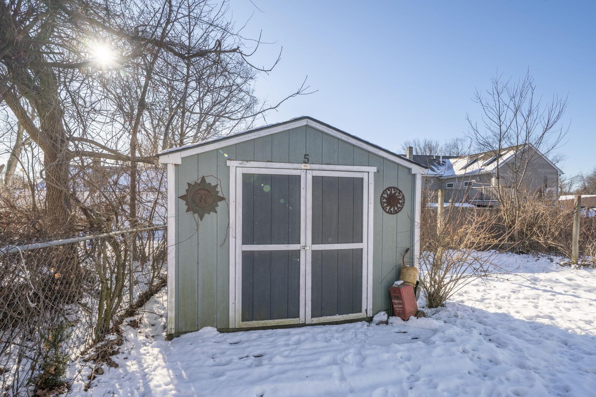 197 Melrose Street Manchester, NH 03109 - Photo 33 of 34