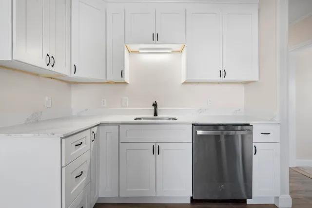 $400,000 | 197 Melrose Street, Manchester, NH 03109