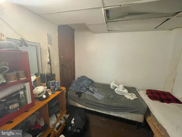 a view of an outdoor space