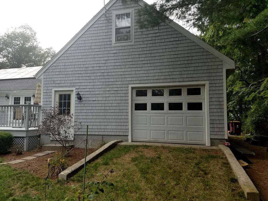192 Perry Hill Road Acushnet, MA 02743 - Photo 3 of 23