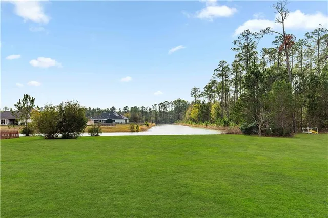 $549,000 | 402 Long Lake Drive, Covington, LA 70435