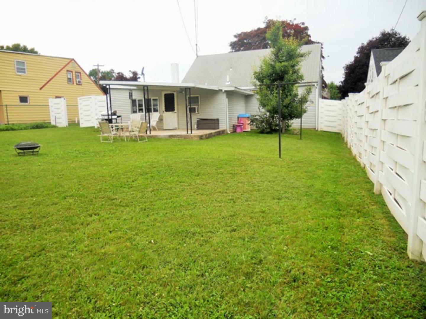 512 Lockheed Avenue Reading, PA 19601 - Photo 6 of 22