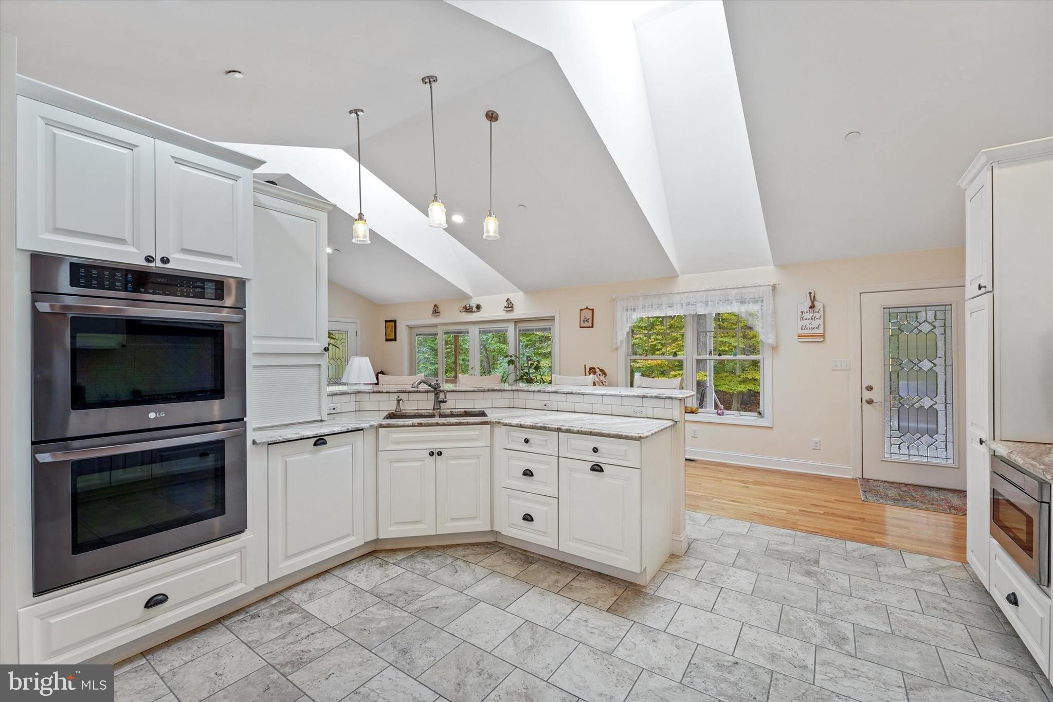436 Elk Mills Road Elkton, MD 21921 - Photo 7 of 37 Granite Kitchen Counters