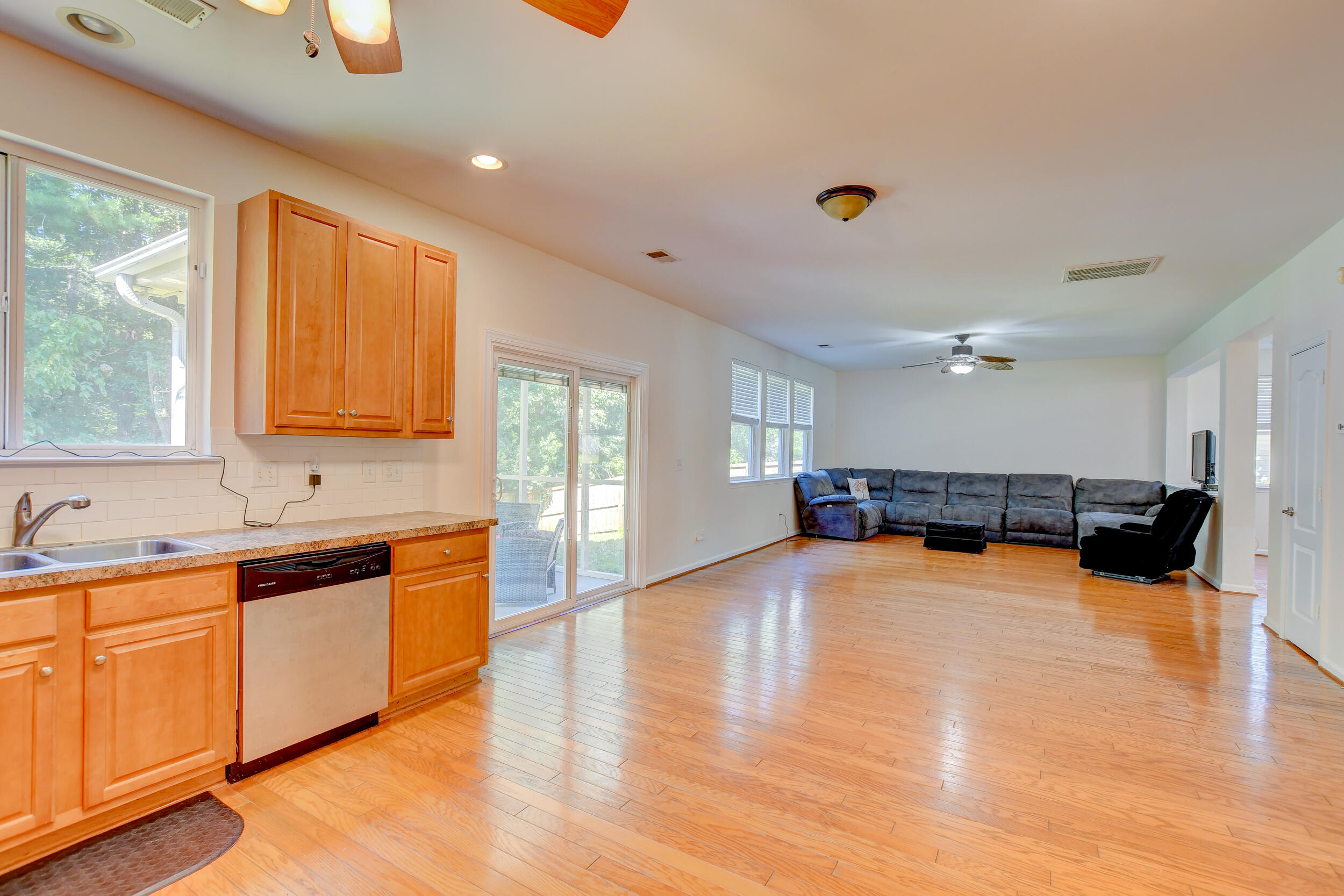140 Graduate Lane Ladson, SC 29456 - Photo 32 of 44 DSC_2648_49_50_51_52