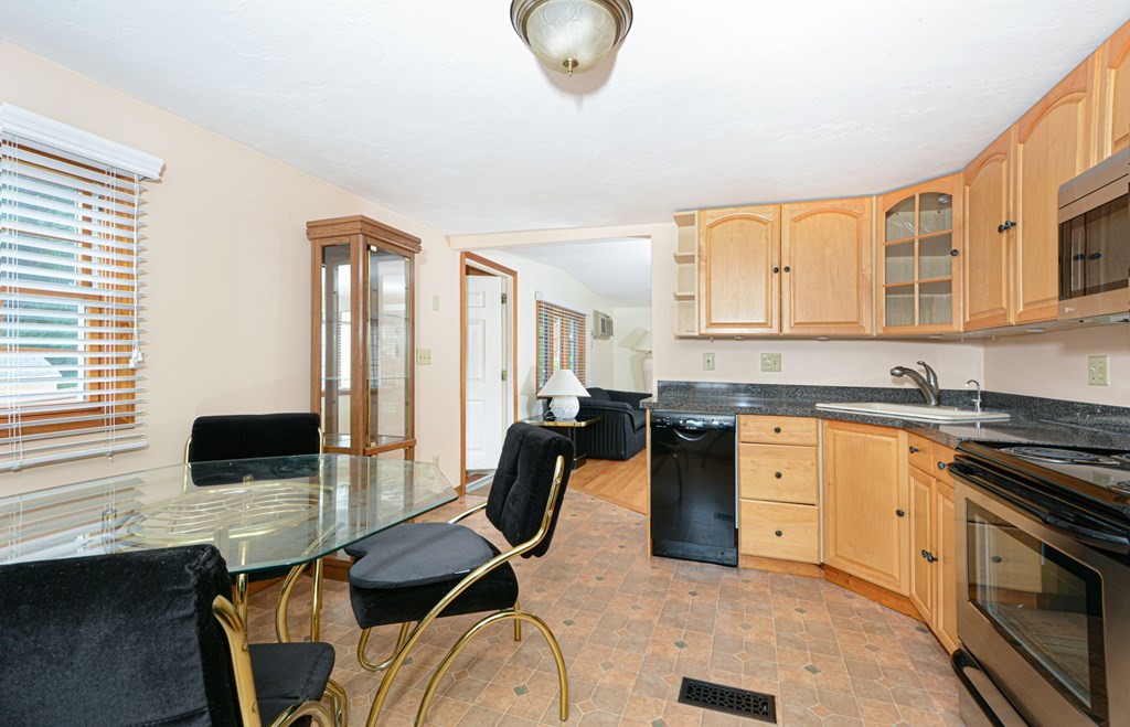 53 Comins Pond Road Warren, MA 01083 - Photo 14 of 33 Gallery Image 14