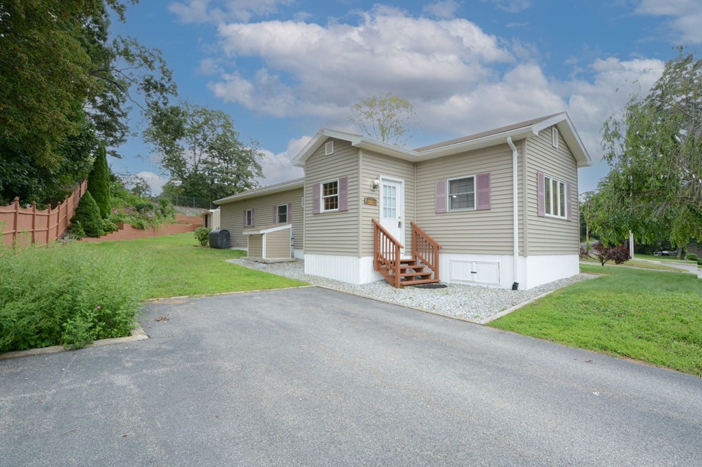53 Comins Pond Road Warren, MA 01083 - Photo 7 of 33 Gallery Image 7