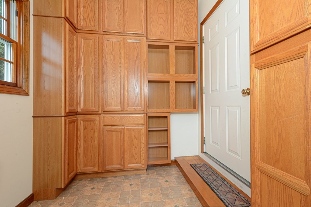53 Comins Pond Road Warren, MA 01083 - Photo 9 of 33 Gallery Image 9