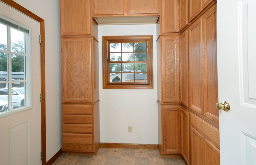 53 Comins Pond Road Warren, MA 01083 - Photo 10 of 33 Gallery Image 10