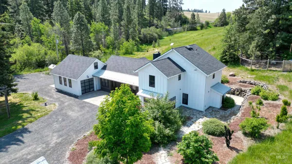$1,475,000 | 1755 Genesee Troy Road, Moscow, ID 83843
