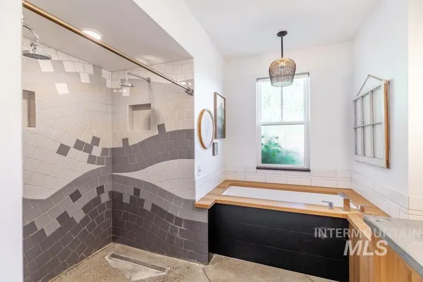 $1,475,000 | 1755 Genesee Troy Road, Moscow, ID 83843