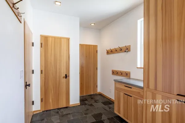 $1,475,000 | 1755 Genesee Troy Road, Moscow, ID 83843