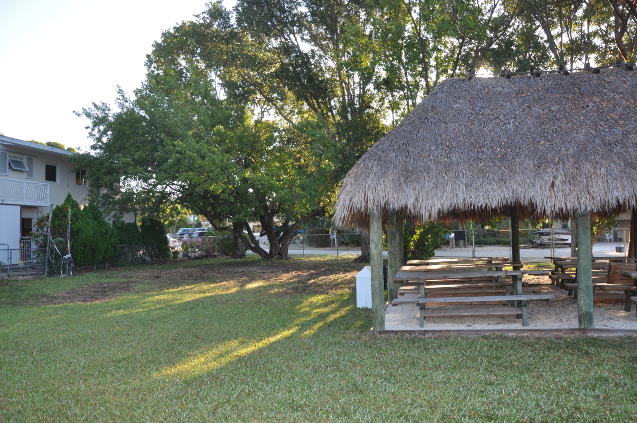 423 4th Road Key Largo, FL 33037 - Photo 24 of 26 Tiki hut at homeowner's fenced park