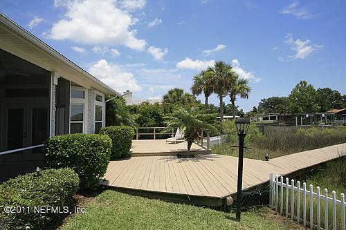 4389 Port Arthur Road Jacksonville, FL 32224 - Photo 16 of 19 Deck & Lania