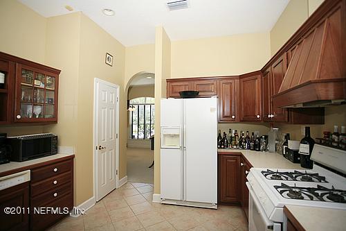 4389 Port Arthur Road Jacksonville, FL 32224 - Photo 3 of 19 Kitchen II