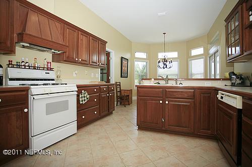 4389 Port Arthur Road Jacksonville, FL 32224 - Photo 4 of 19 Kitchen III