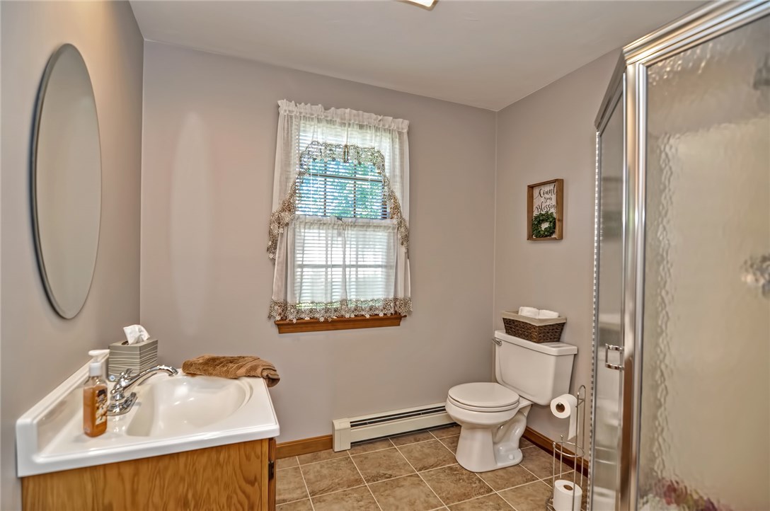 18 Grattan Street Fall River, MA 02721 - Photo 14 of 33
