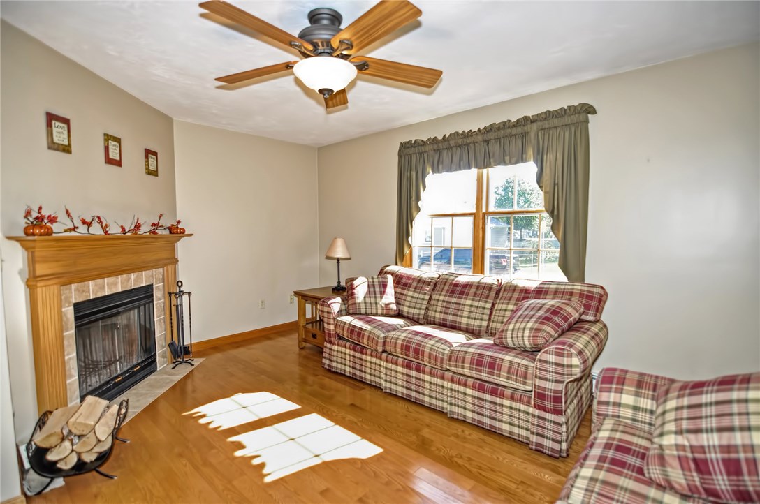 18 Grattan Street Fall River, MA 02721 - Photo 16 of 33