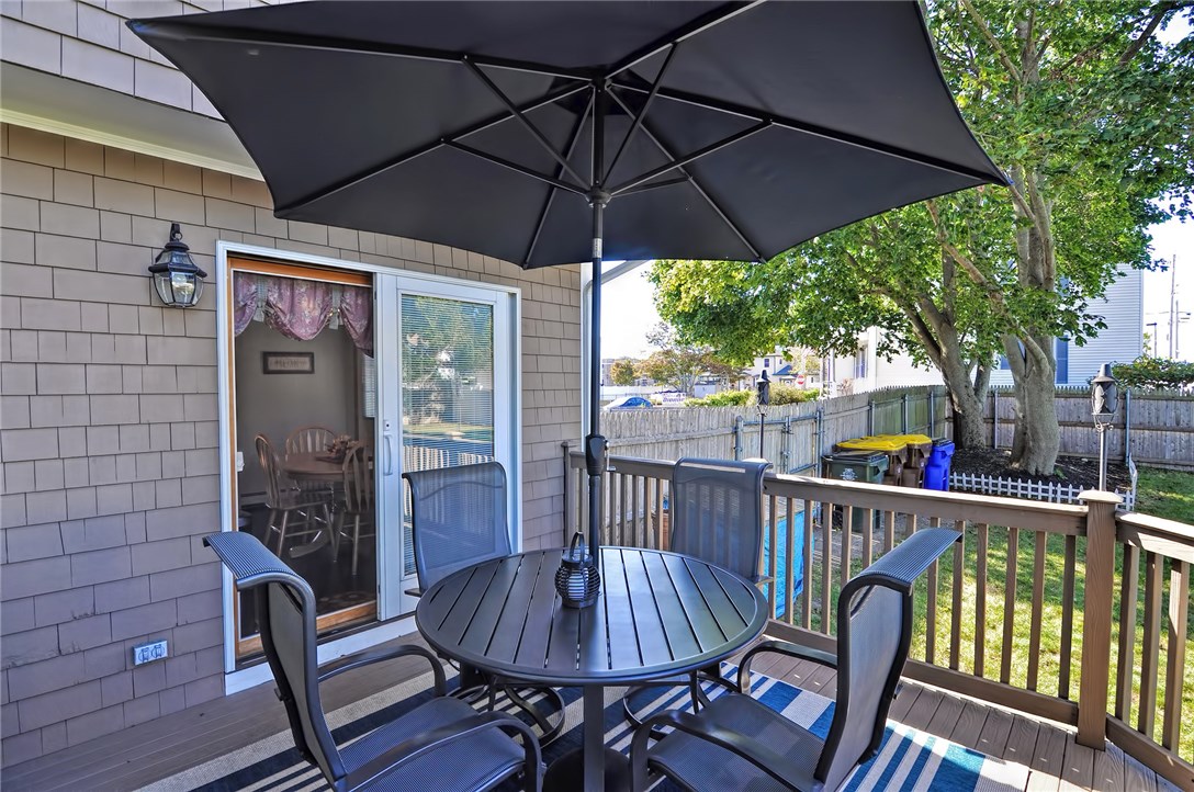 18 Grattan Street Fall River, MA 02721 - Photo 8 of 33