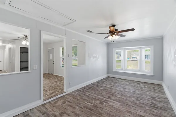 $267,999 | 728 Lisa Lane, Cedar Hill, TX 75104