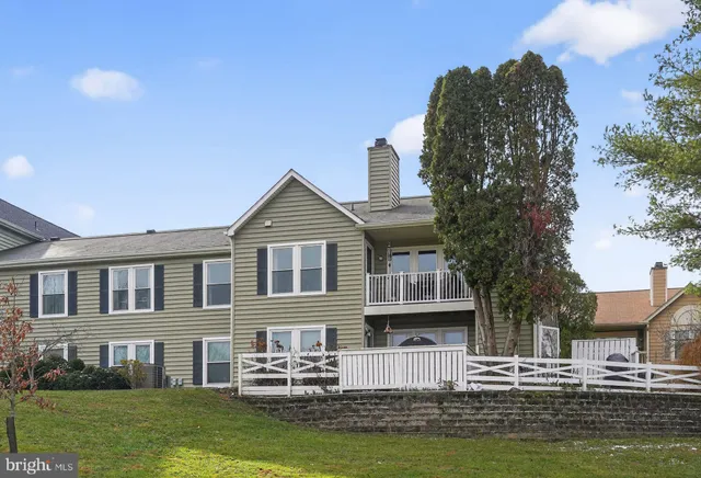 $367,000 | 11321 Halethorpe Terrace, Unit 205, Germantown, MD 20876