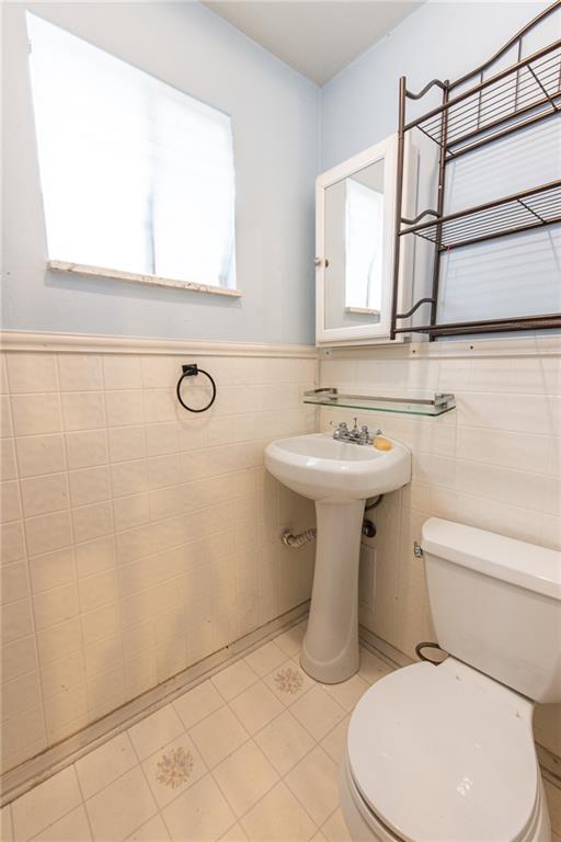 7163 Shannon Road Verona, PA 15147 - Photo 12 of 25 Gallery Image 12