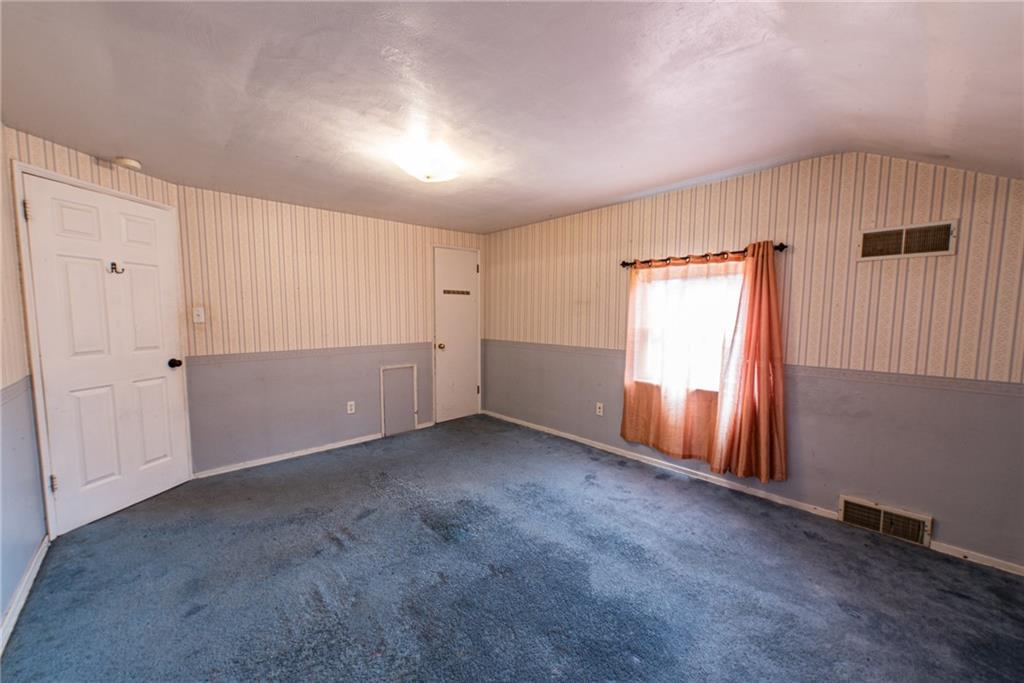 7163 Shannon Road Verona, PA 15147 - Photo 15 of 25 Gallery Image 15