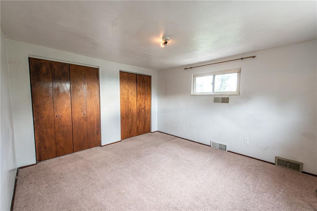 7163 Shannon Road Verona, PA 15147 - Photo 16 of 25 Gallery Image 16