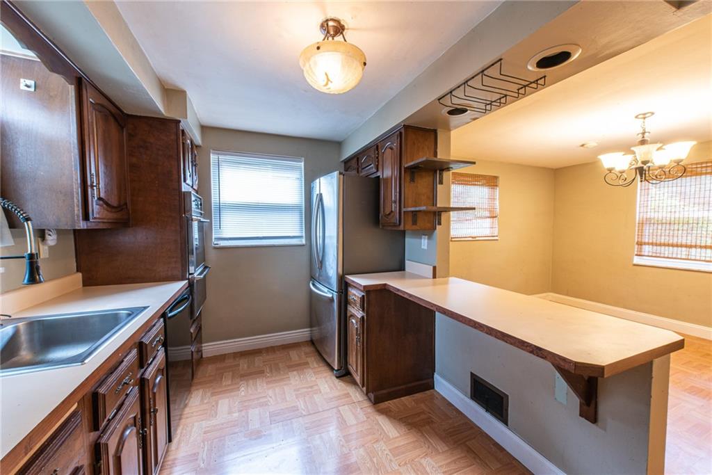 7163 Shannon Road Verona, PA 15147 - Photo 4 of 25 Gallery Image 4