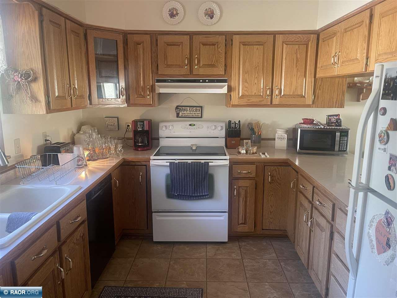 3468 Swinnerton Road Hibbing, MN 55746 - Photo 3 of 30 Gallery Image 3