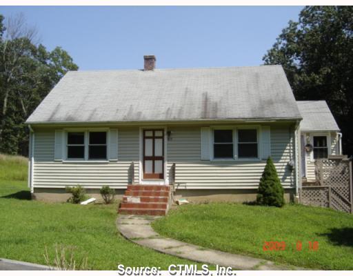 417 Kitemaug Road Montville, CT 06382 - Photo 1 of 1 Gallery Image 1