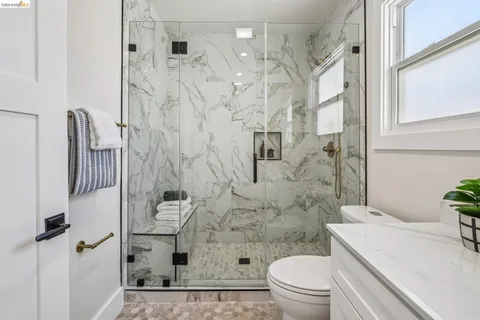 $1,899,000 | 415 Berkeley Park Boulevard, Kensington, CA 94706
