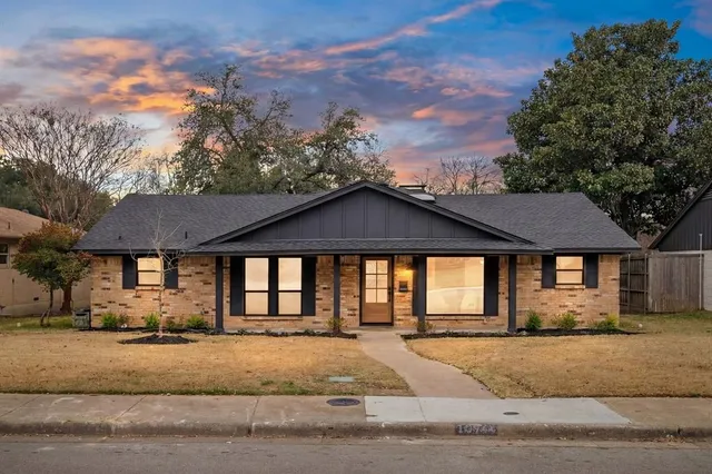 $925,000 | 10944 Yorksprings Drive, Dallas, TX 75218