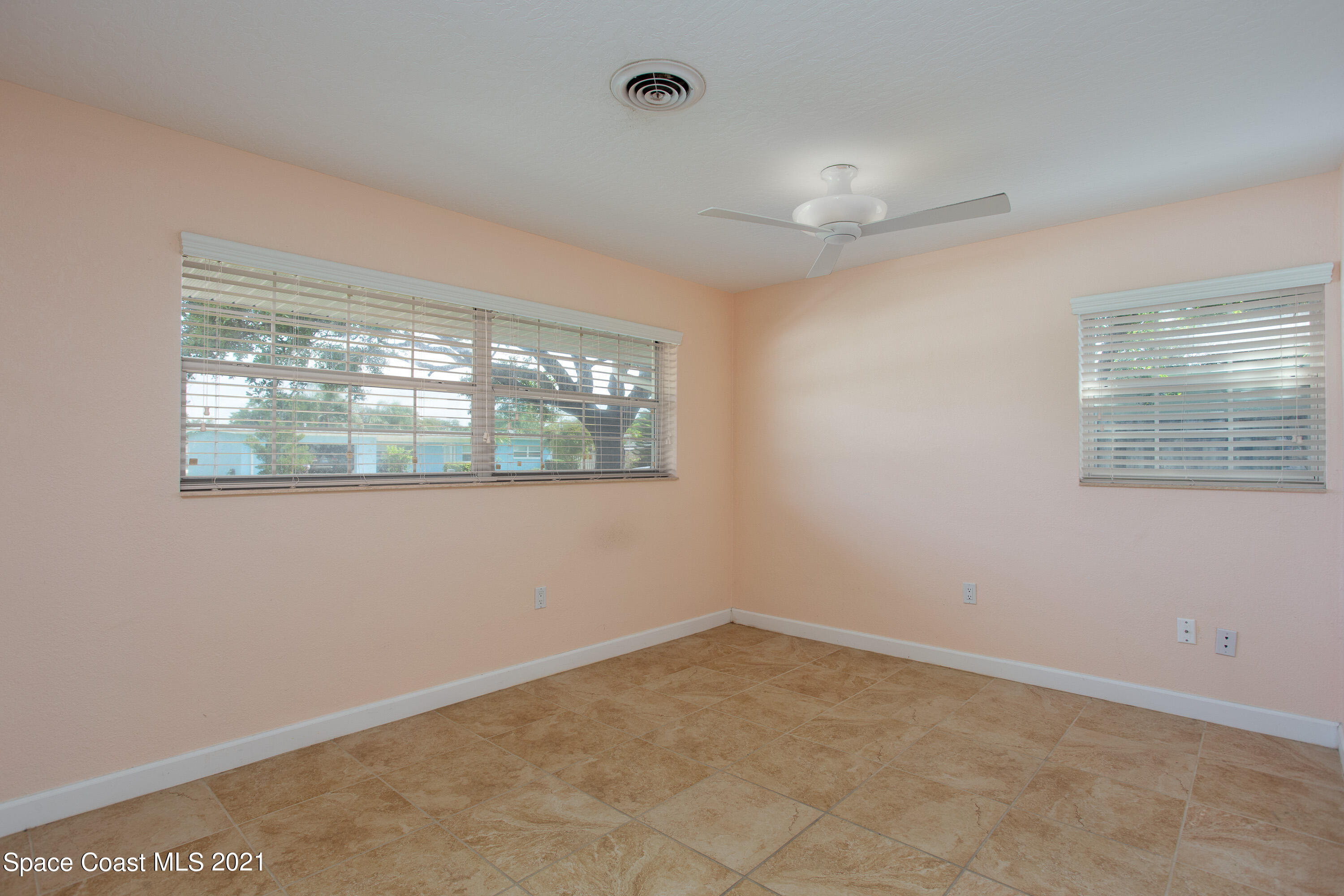 370 Capri Road Cocoa Beach, FL 32931 - Photo 16 of 21